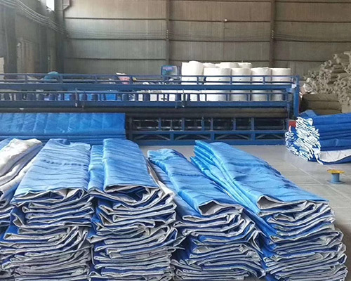 無機(jī)布防火卷簾車間