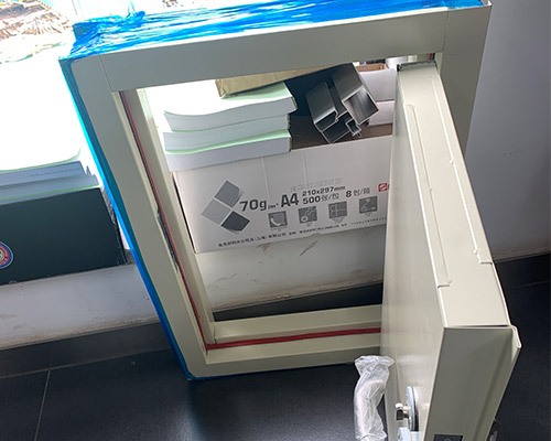 鋼質(zhì)防火門樣品